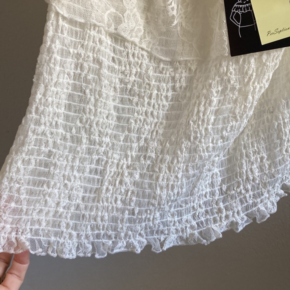 Lace top - Picture 4 of 5